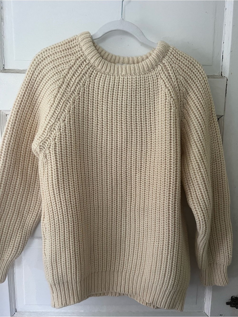 100% WOOL Women’s Cream Chunky Knit Crewneck Sweater